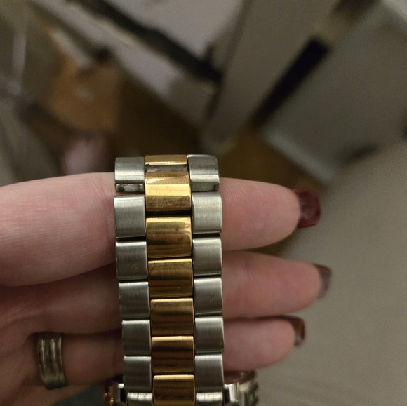 Michael Kors watch gold and silver - Picture 9 of 9
